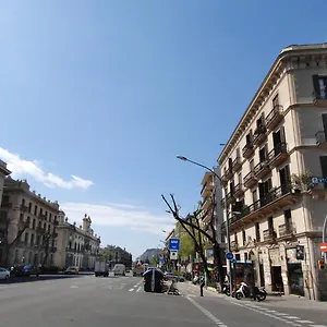 rezervați aici